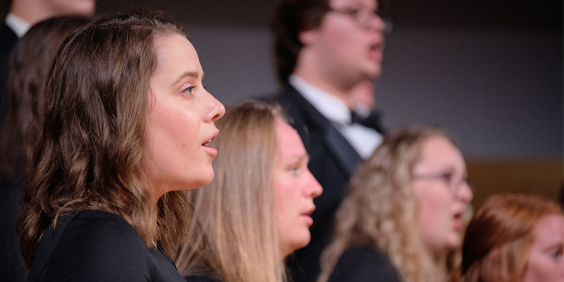 Members of the A cappella Choir 