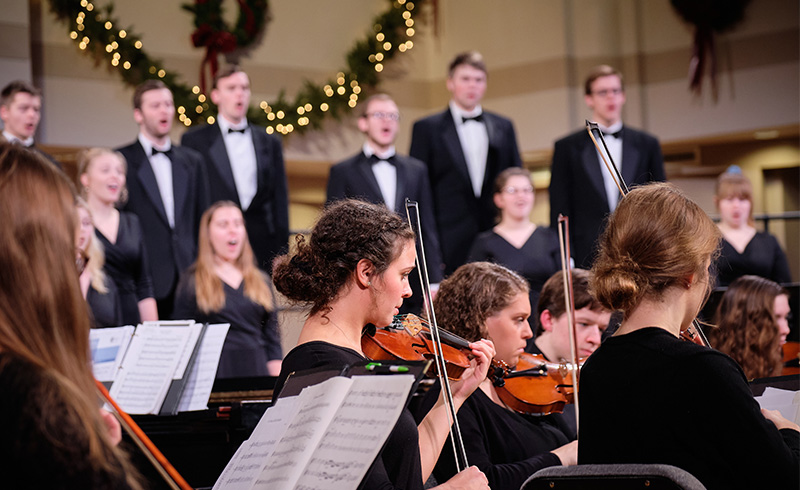 A cappella Choir and Orchestra perform at Christmas Vespers concert